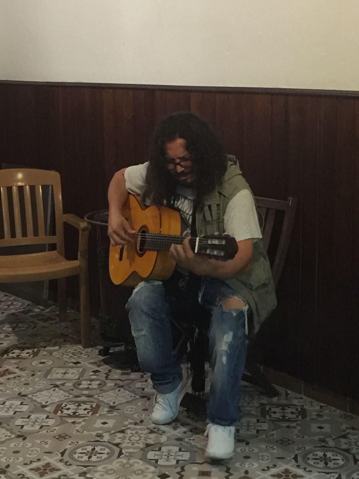 La guitarra, hasta el amanecer
